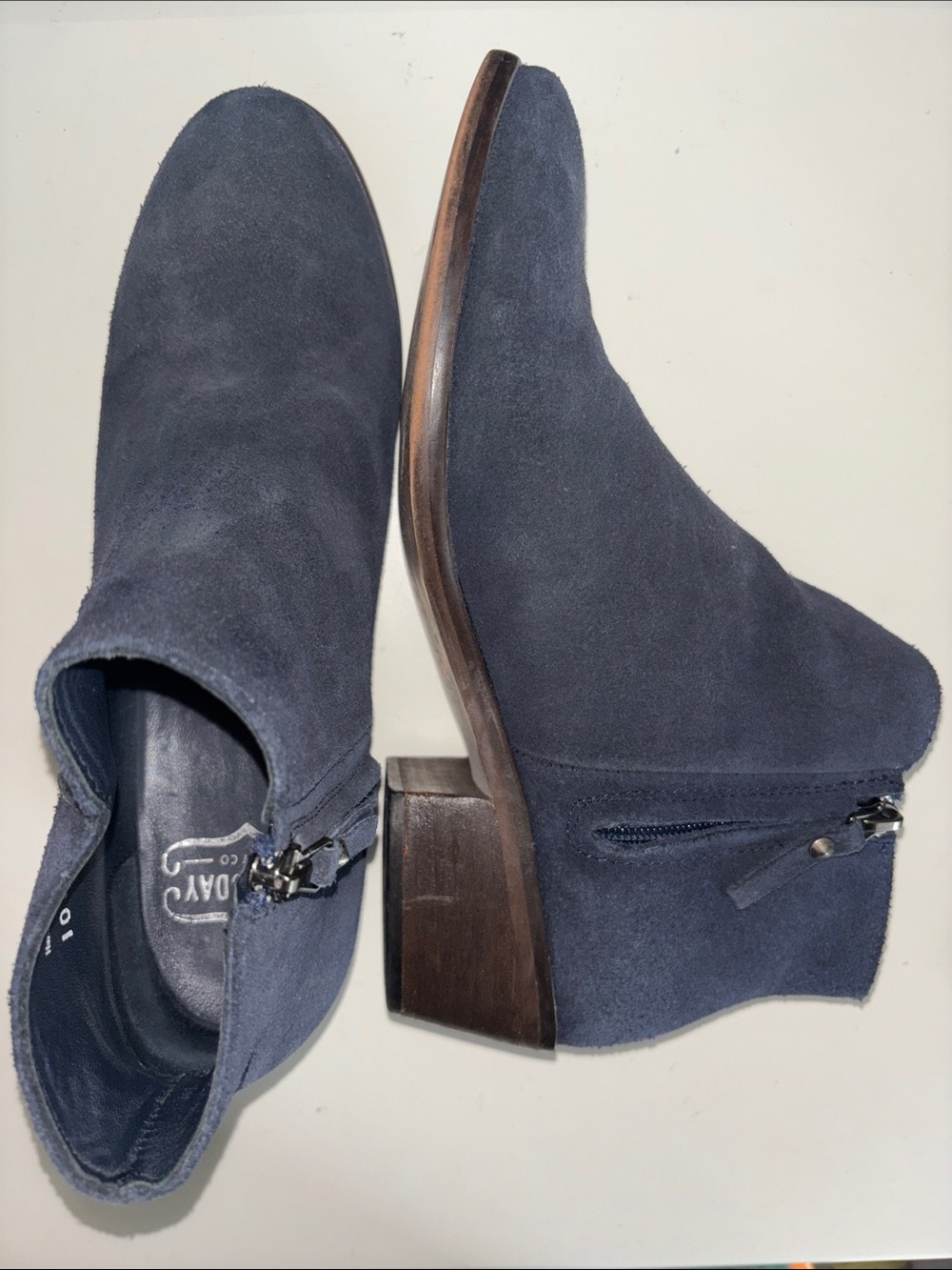 Thursday Navy Boots 8.5 - Picture 4 of 5